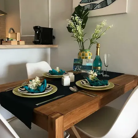 La Perla By Namaste Elite