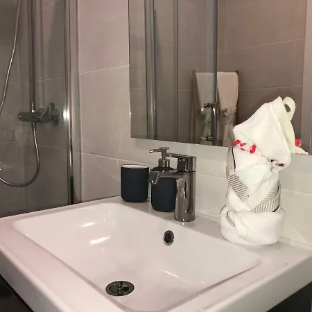 La Perla By Namaste Elite *