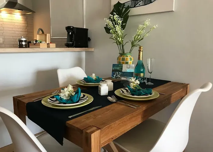 La Perla By Namaste Elite